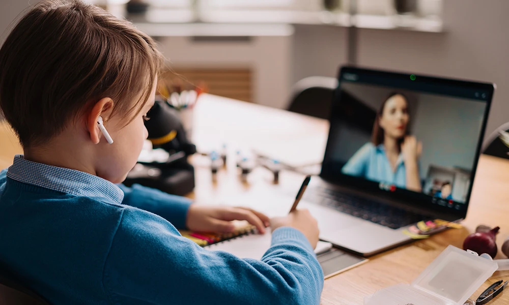 5 Features That Separate Online Chemistry Tuition from Ordinary Lessons